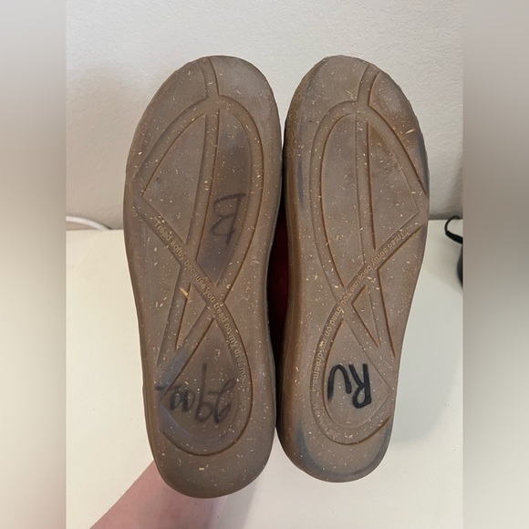 Po-Zu | Vegan Sneakers Red Gum Bottom Sz 41/9‎ - Picture 6 of 7